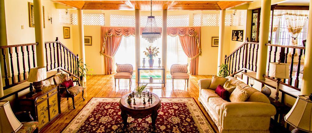 Hotel Alexandrina Кингстаун Экстерьер фото